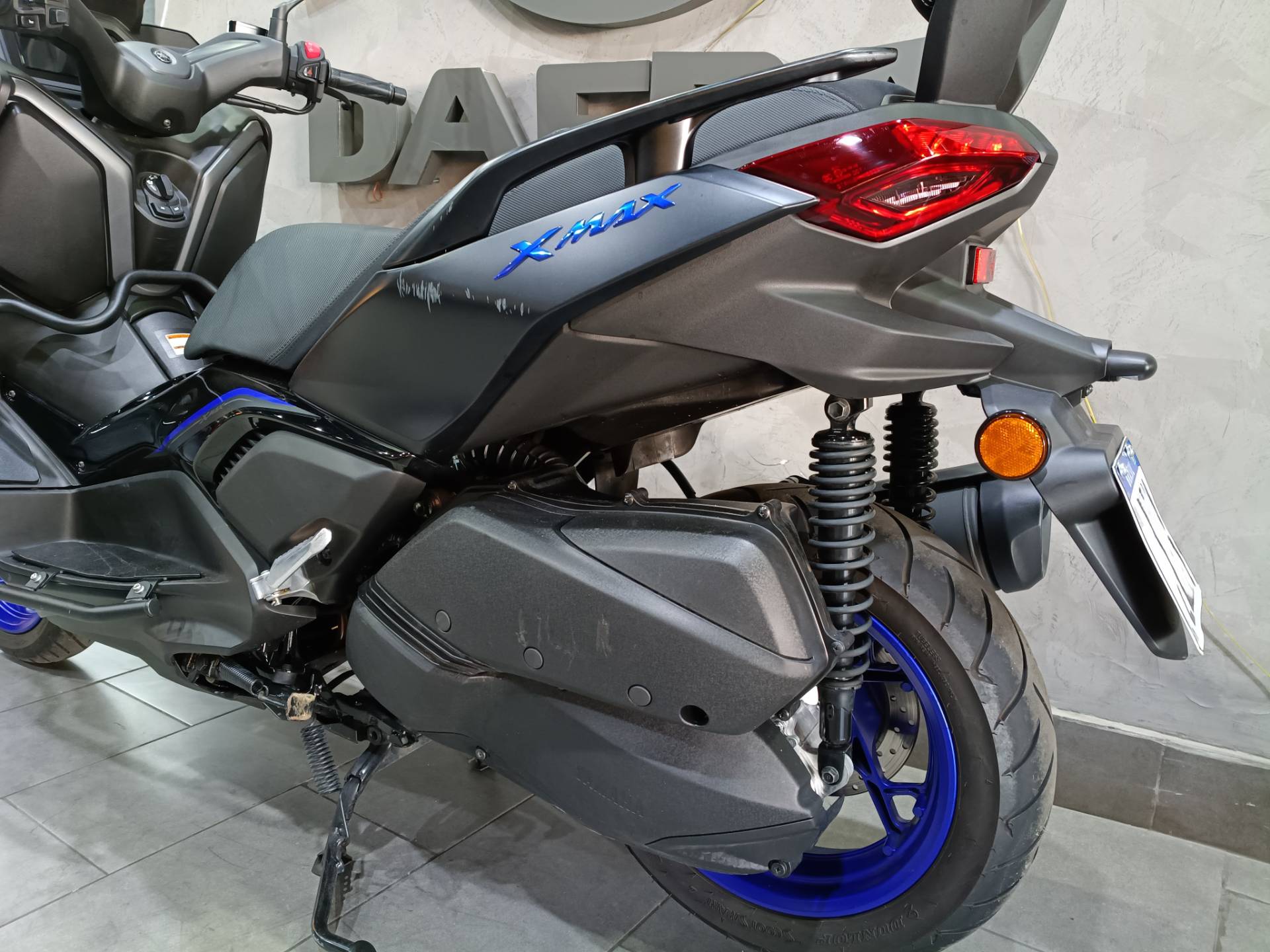 YAMAHA XMAX 300 CONNECTED ABS