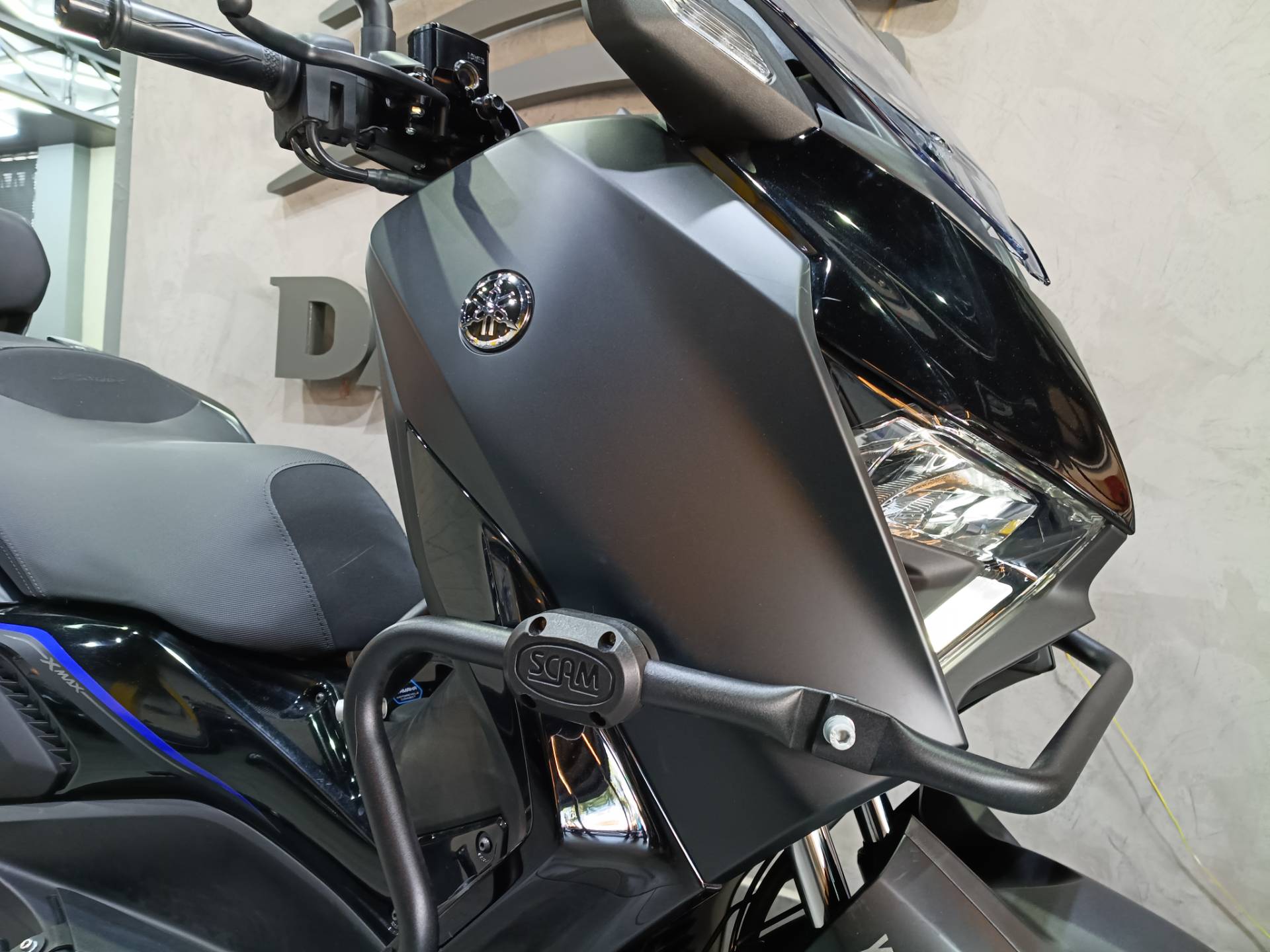 YAMAHA XMAX 300 CONNECTED ABS