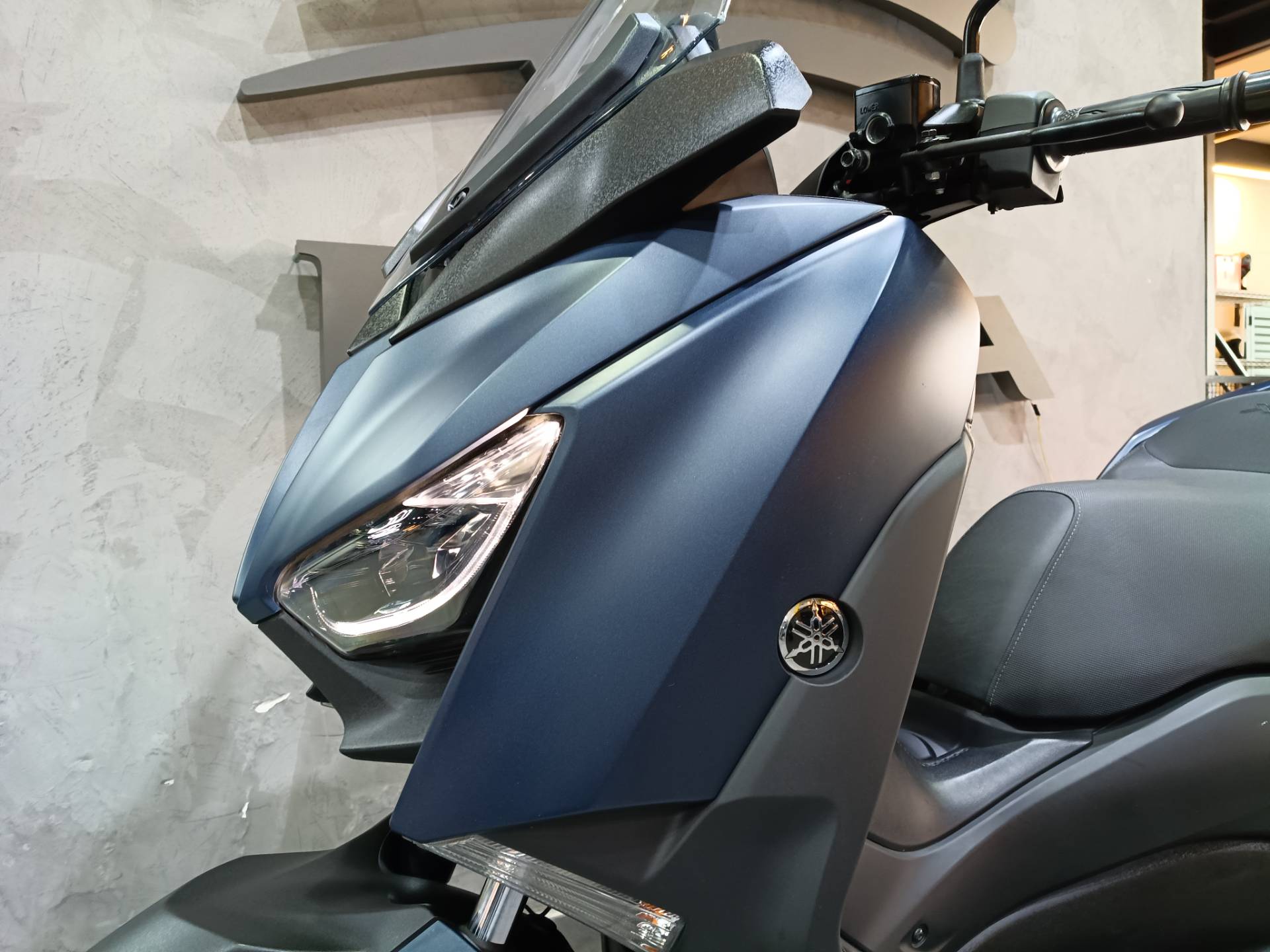 YAMAHA XMAX ABS