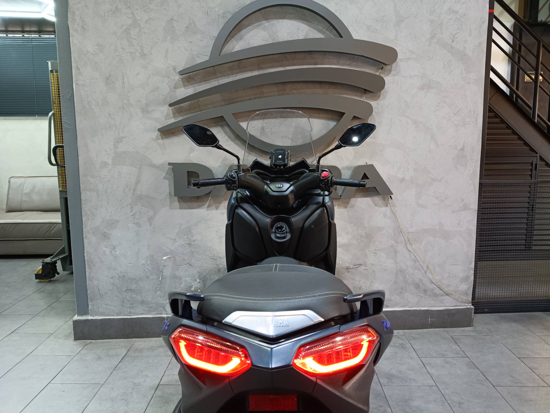 YAMAHA XMAX ABS
