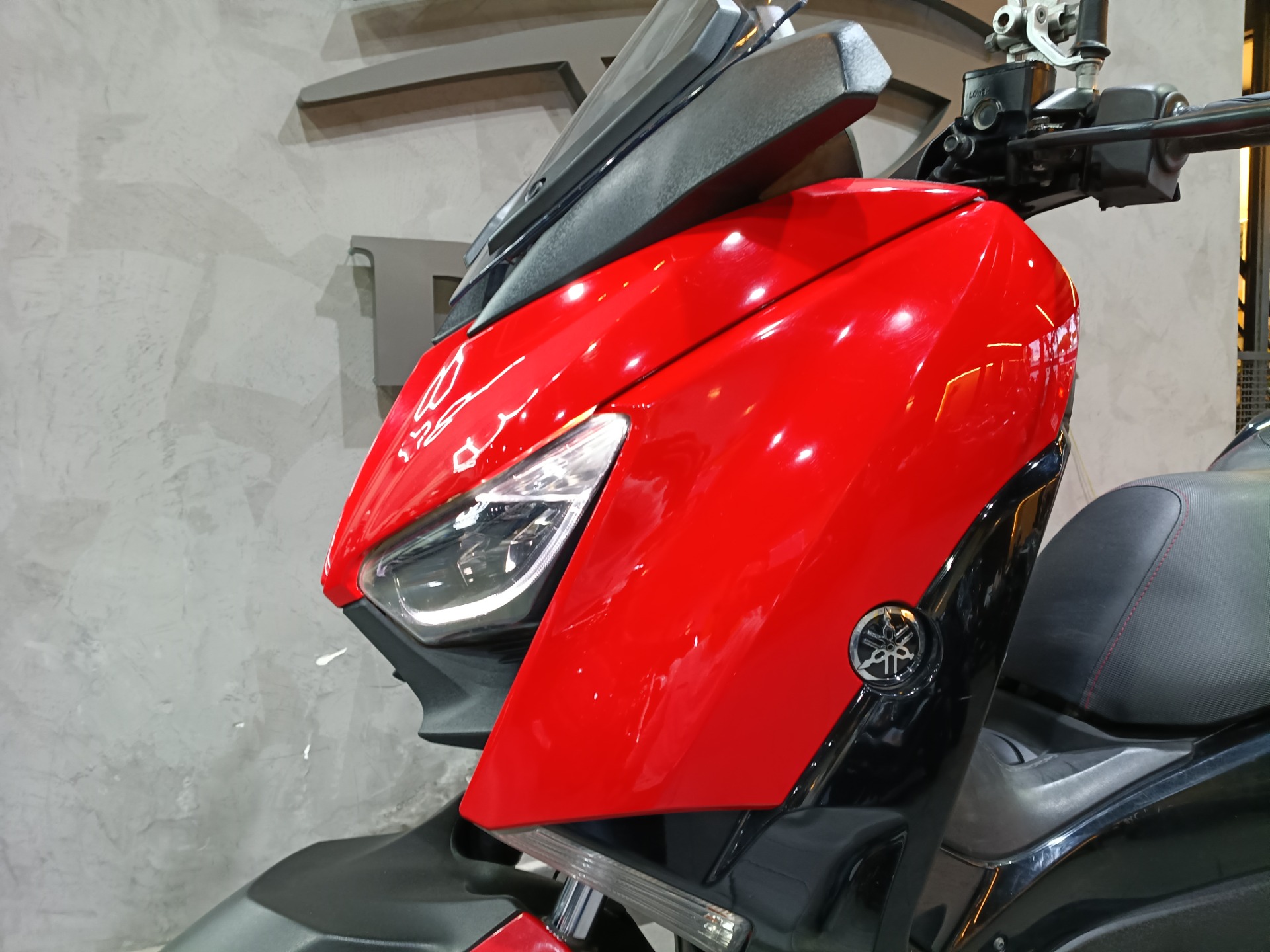 YAMAHA XMAX ABS