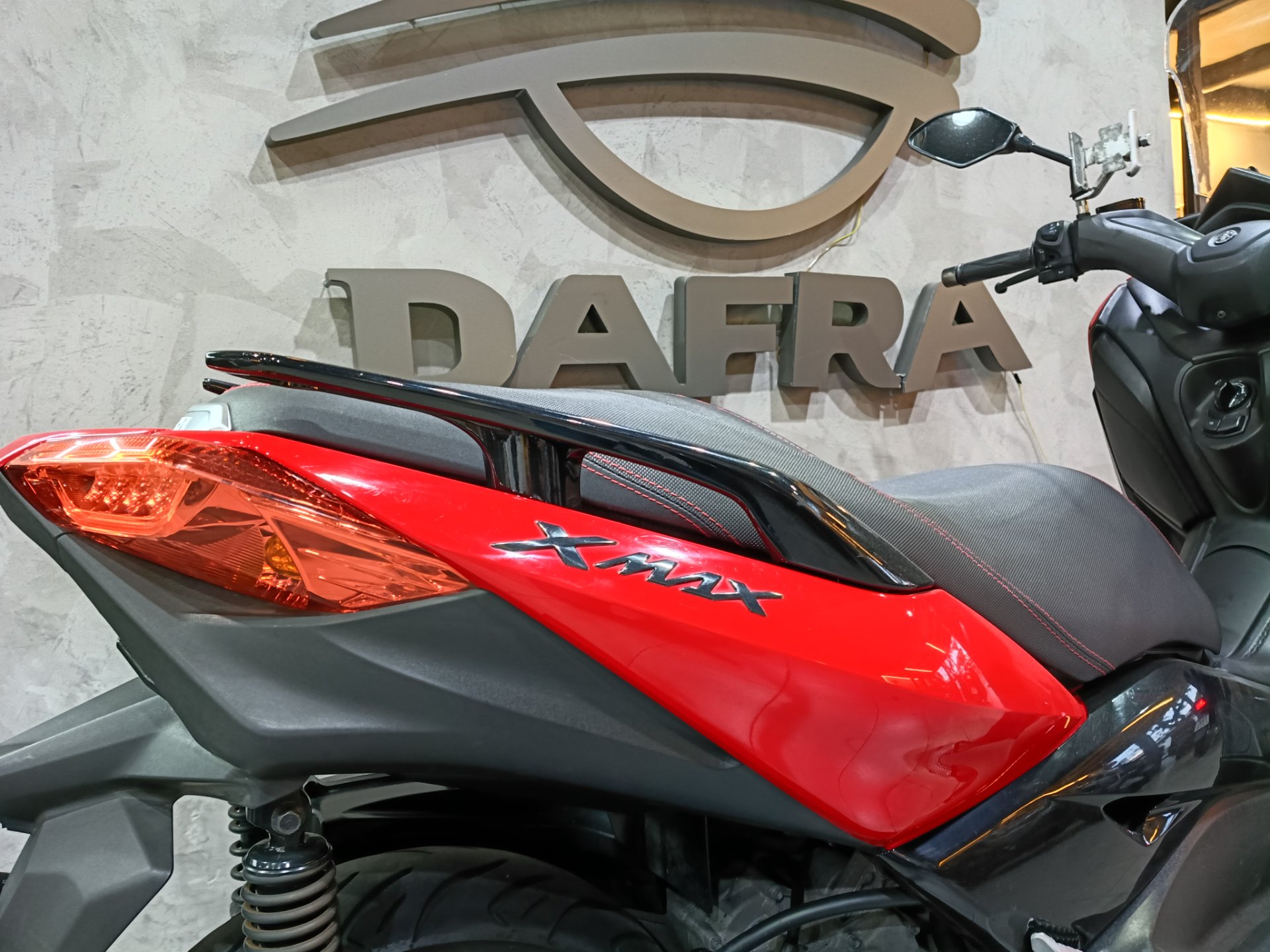 YAMAHA XMAX ABS