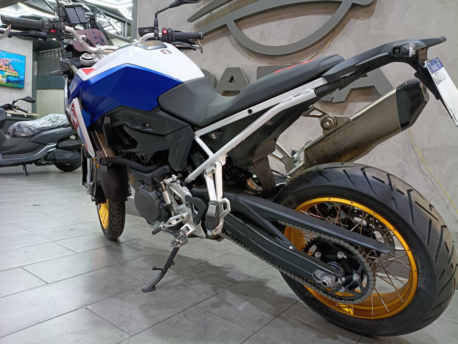BMW F 900 GS ADVENTURE