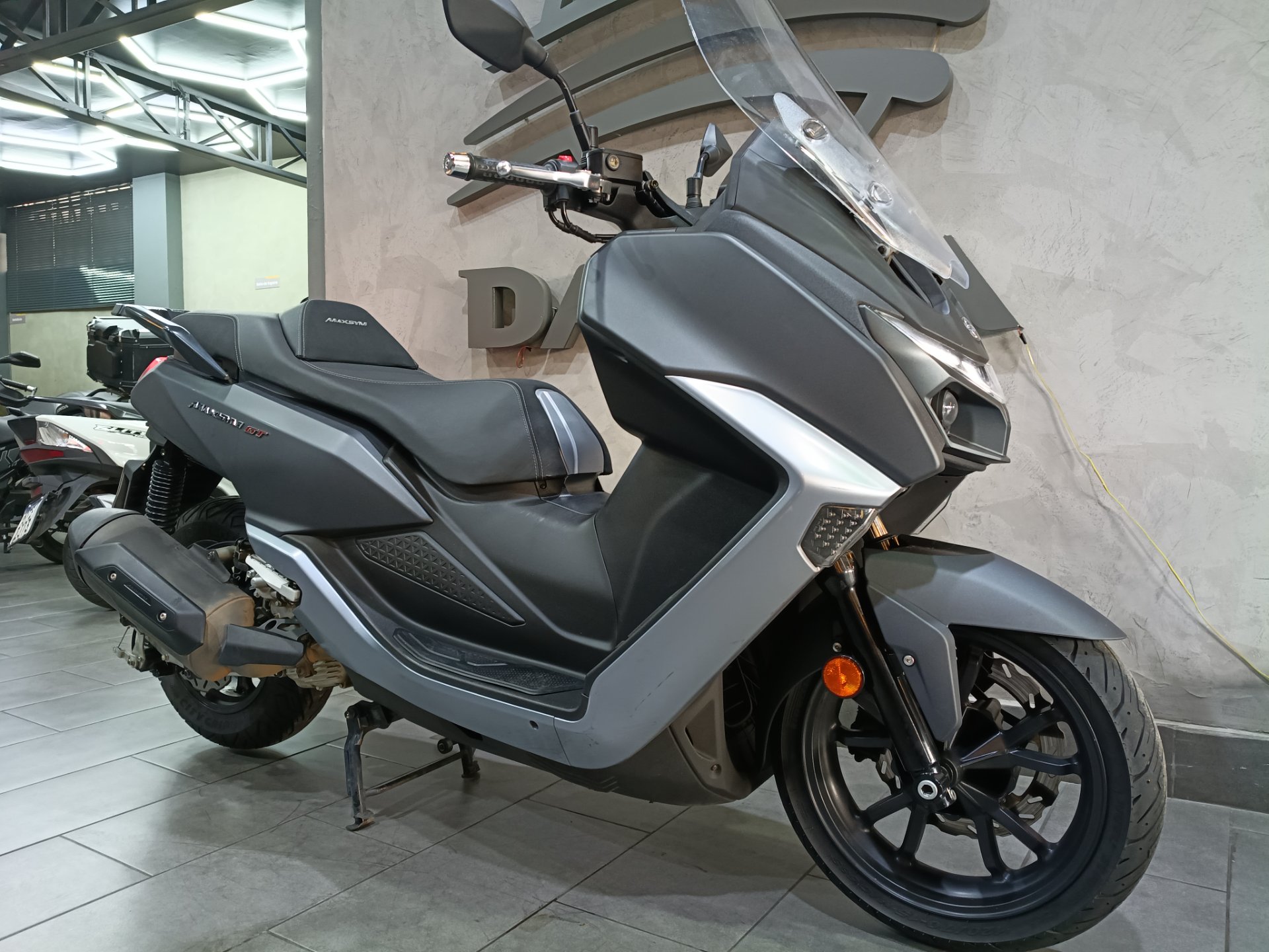 DAFRA MAXSYM 400 GT