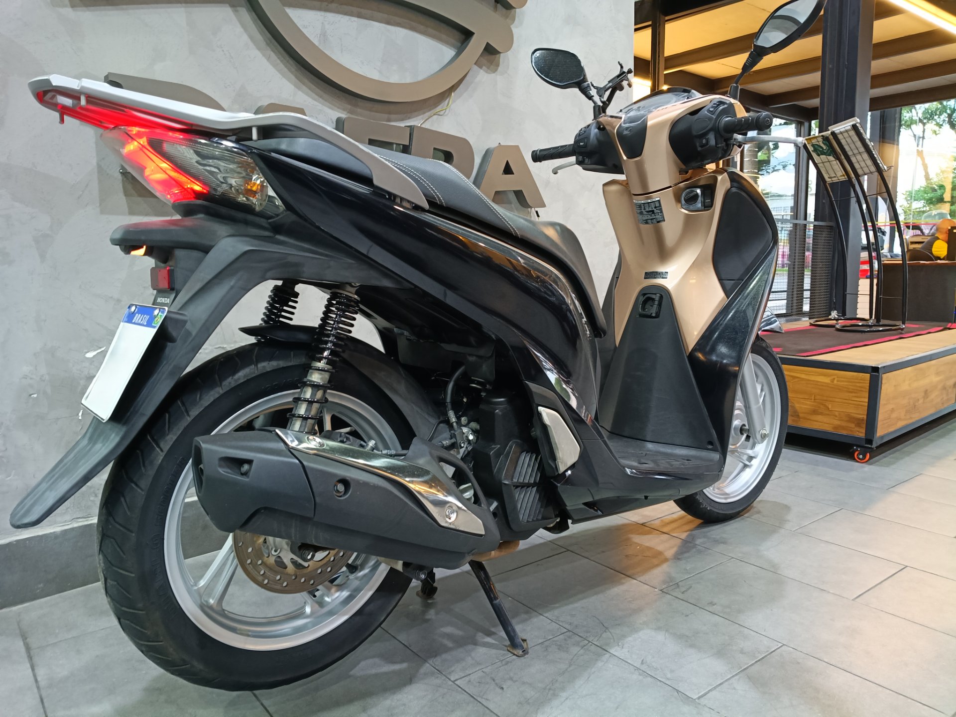 HONDA SH 150i DLX