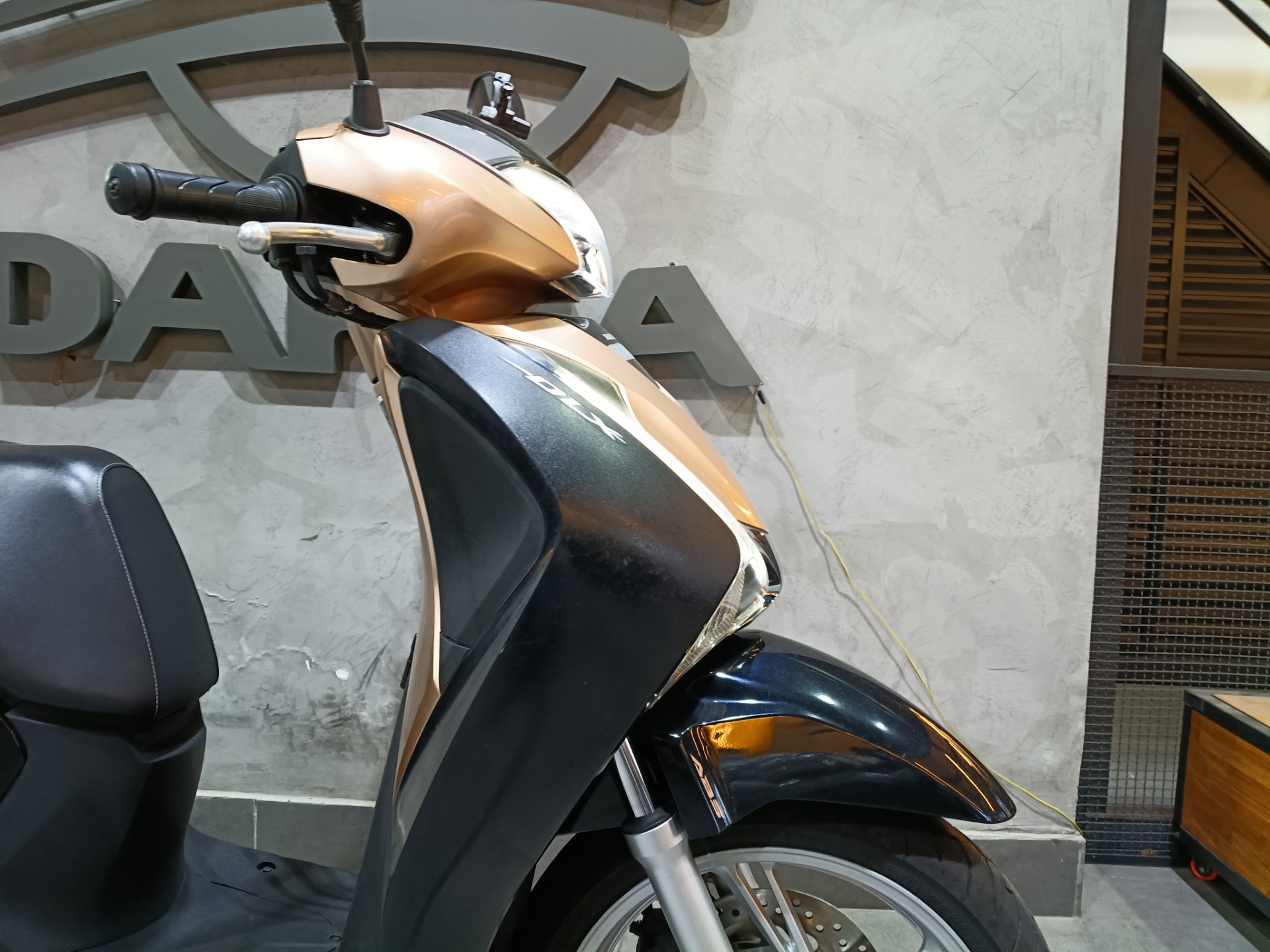 HONDA SH 150i DLX