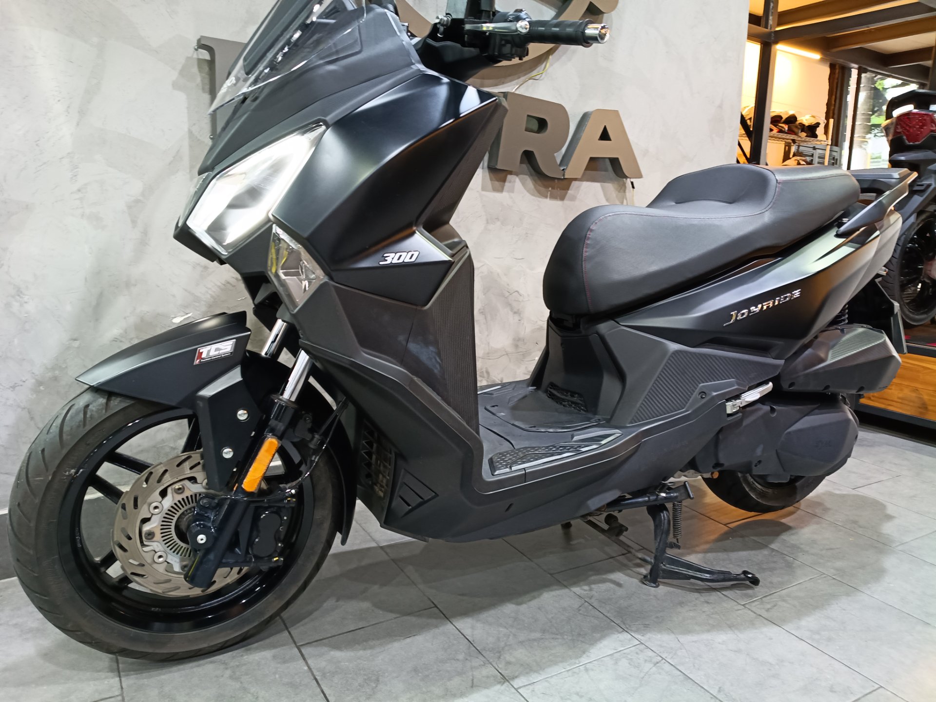 DAFRA JOYRIDE 300 ABS