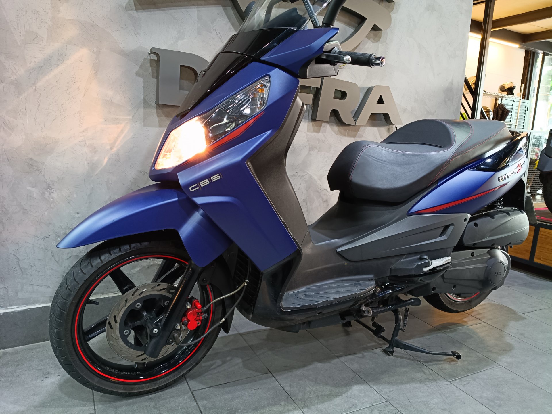 DAFRA CITYCOM 300I CBS