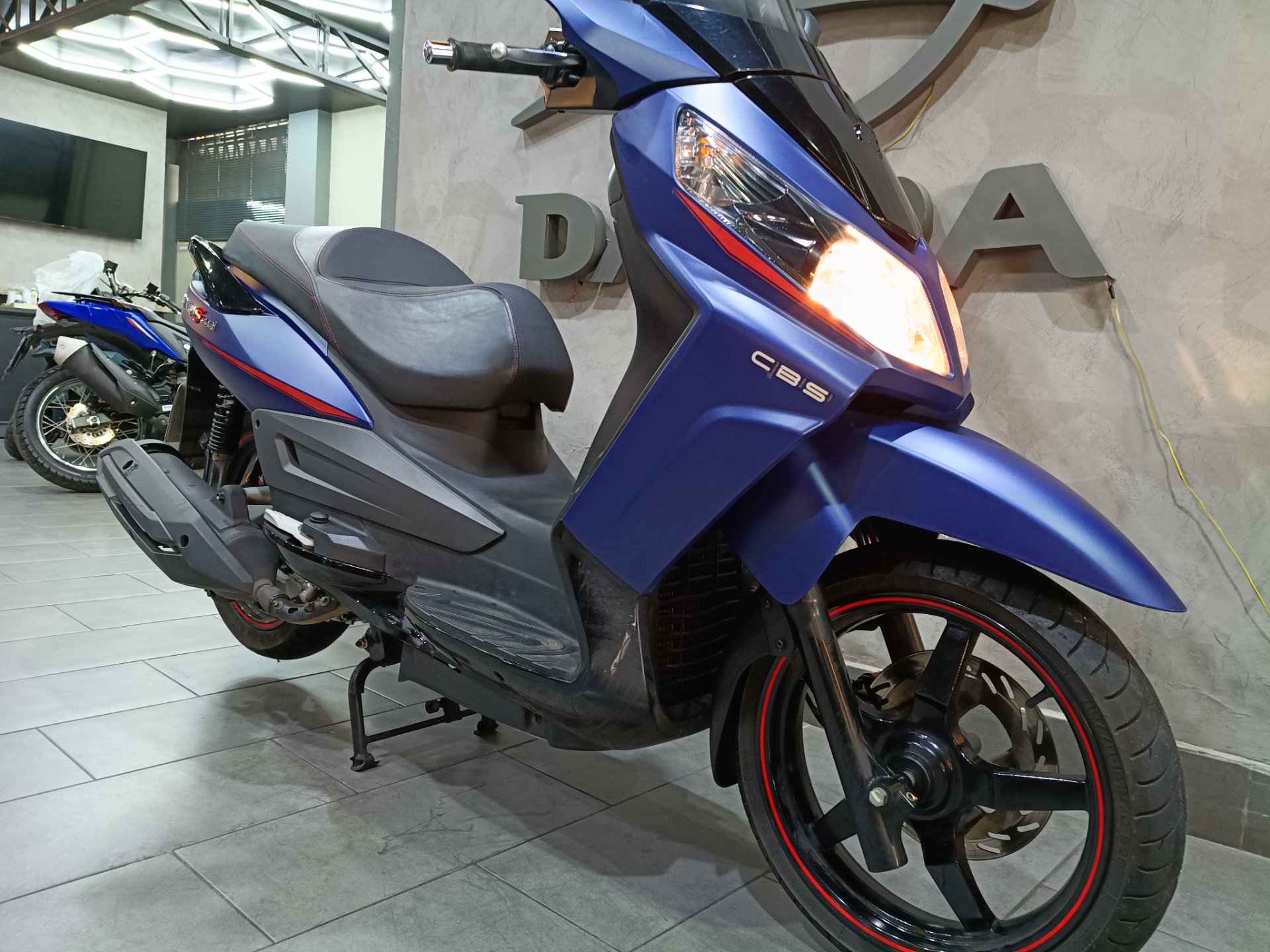 DAFRA CITYCOM 300I CBS