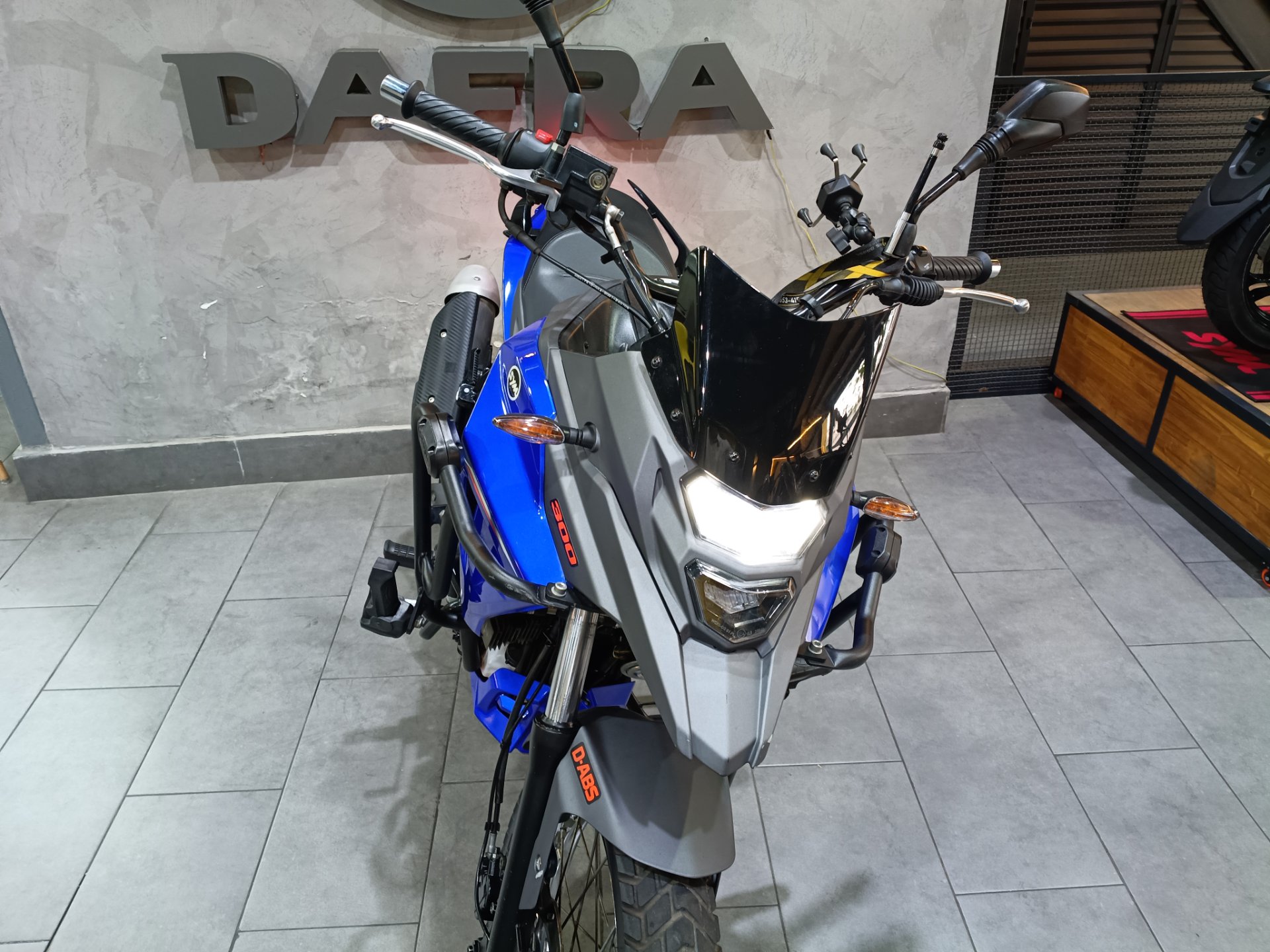 DAFRA NH 300 ABS