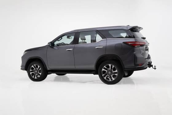 TOYOTA HILUX SW4