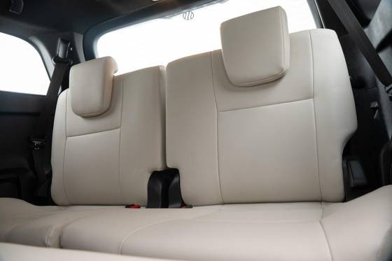 TOYOTA HILUX SW4