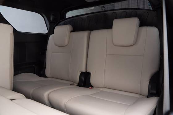 TOYOTA HILUX SW4