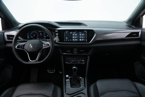 VOLKSWAGEN TAOS