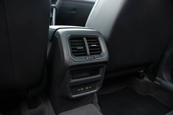 VOLKSWAGEN TAOS