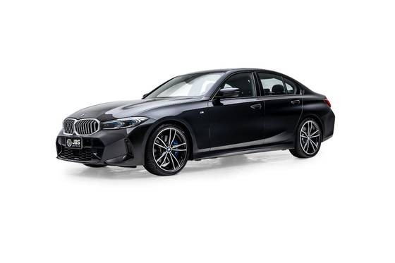 BMW 320i