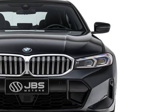 BMW 320i