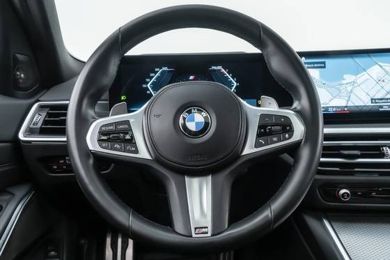 BMW 320i