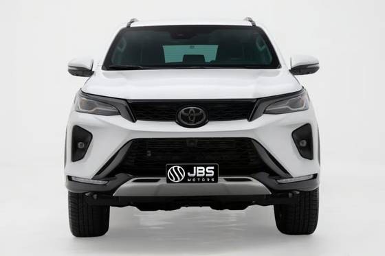 TOYOTA HILUX SW4