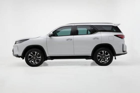TOYOTA HILUX SW4