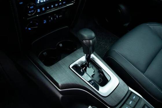 TOYOTA HILUX SW4