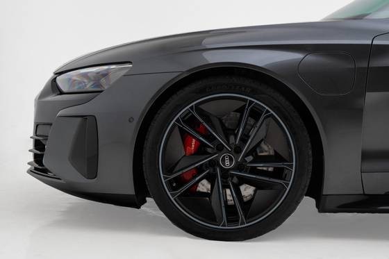 AUDI RS E-TRON GT