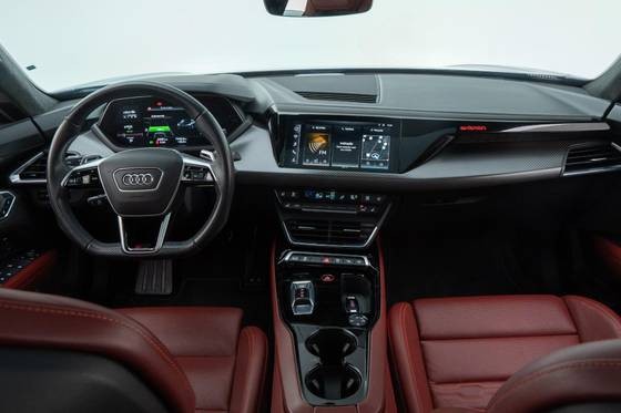 AUDI RS E-TRON GT
