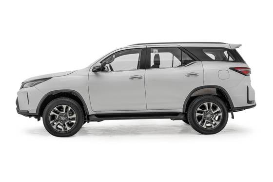 TOYOTA HILUX SW4