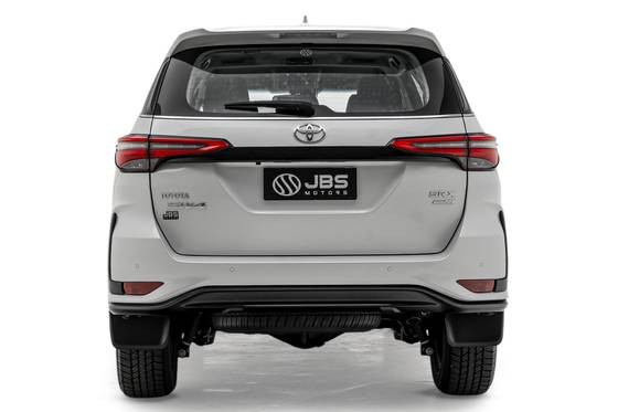 TOYOTA HILUX SW4