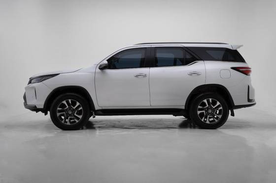 TOYOTA HILUX SW4