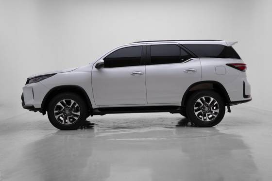TOYOTA HILUX SW4