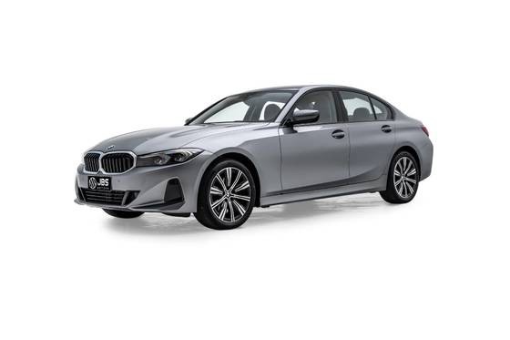 BMW 320i