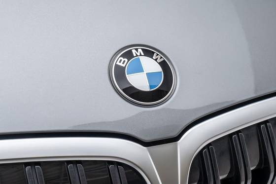 BMW 320i