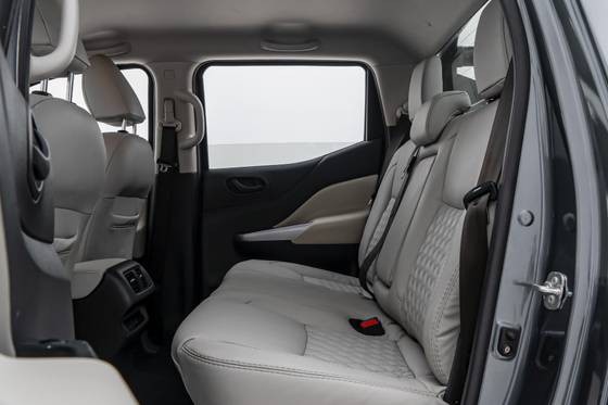 NISSAN FRONTIER