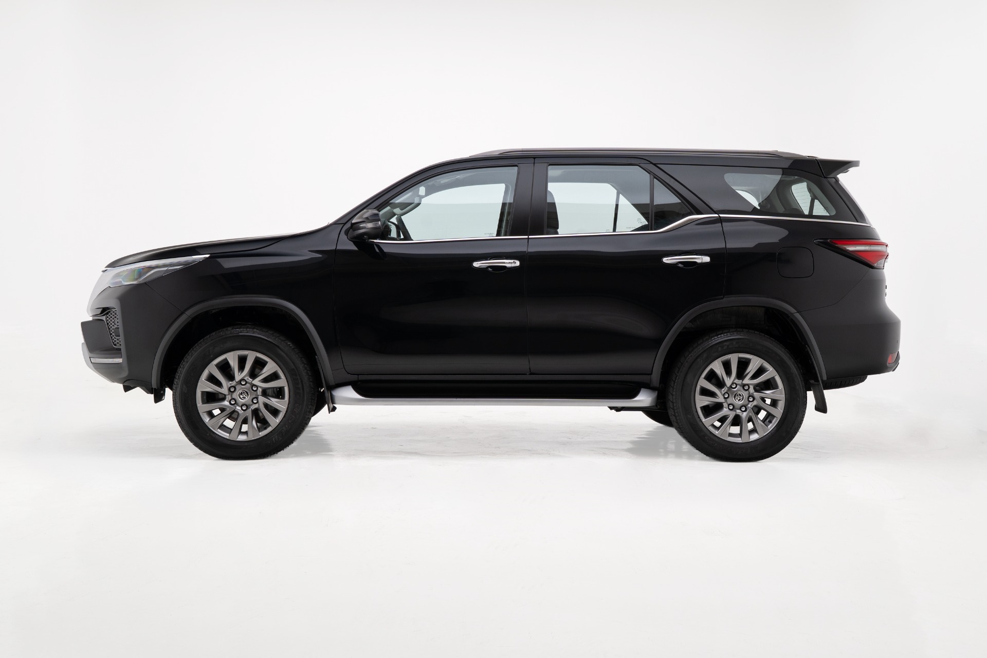 TOYOTA HILUX SW4