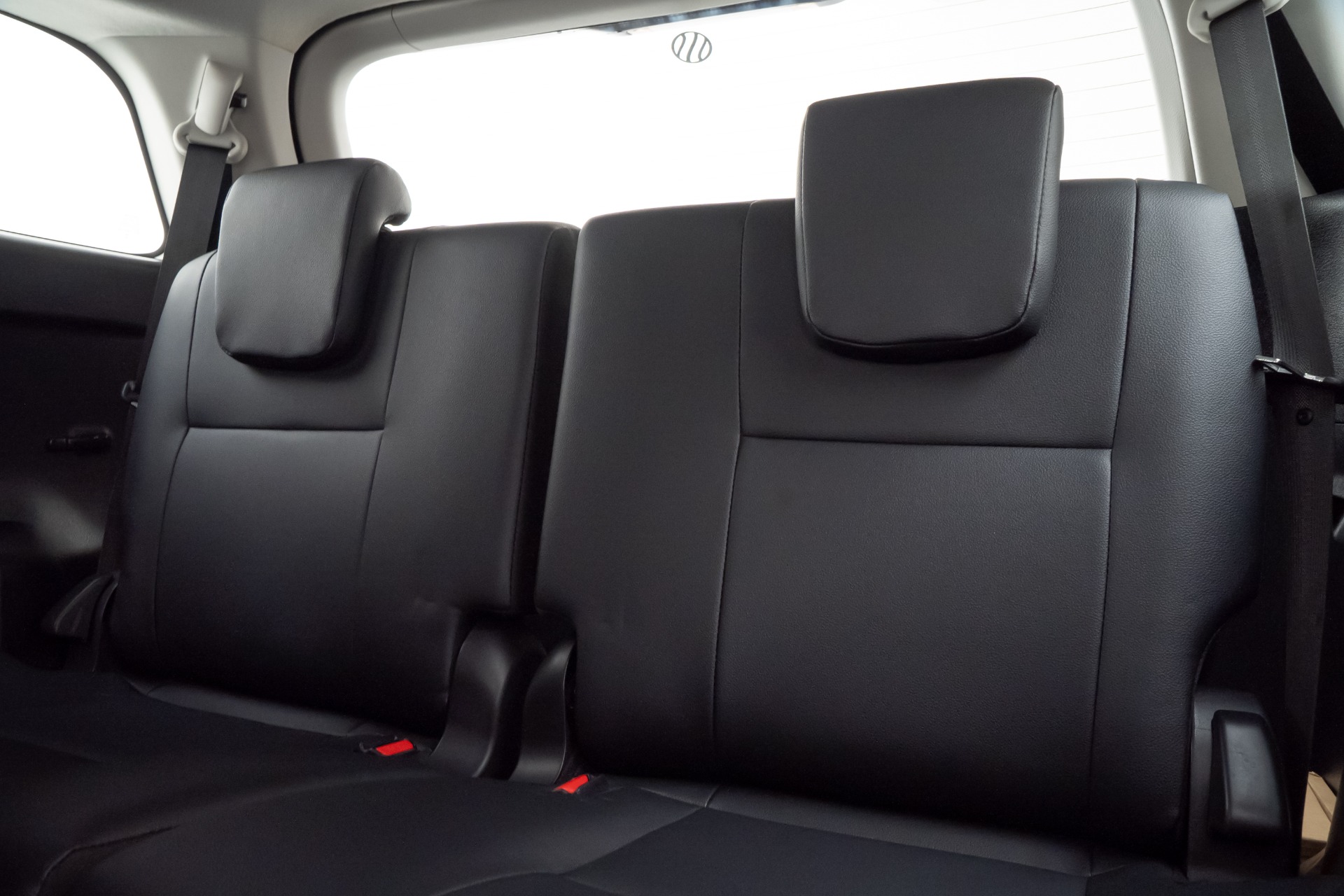 TOYOTA HILUX SW4