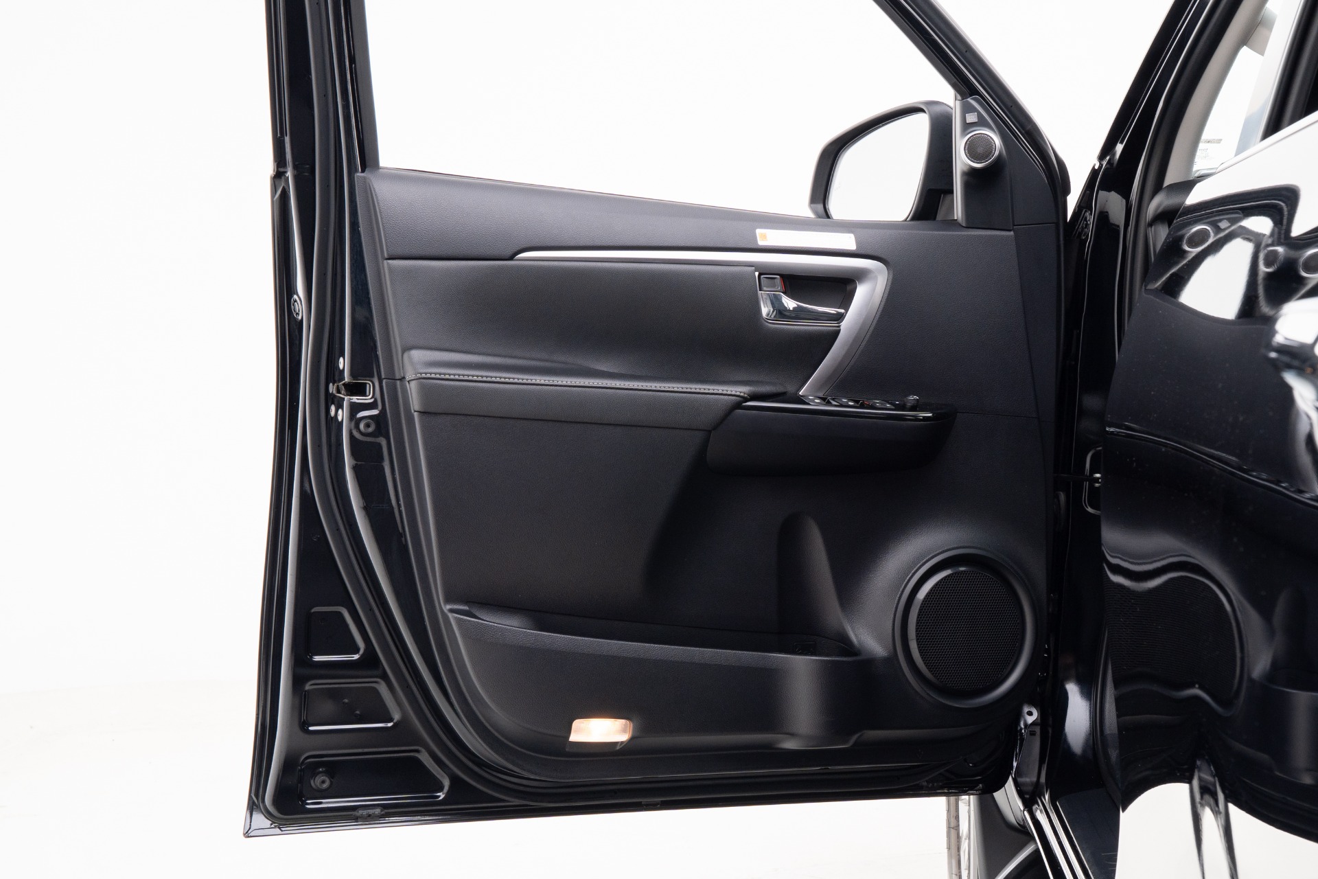 TOYOTA HILUX SW4