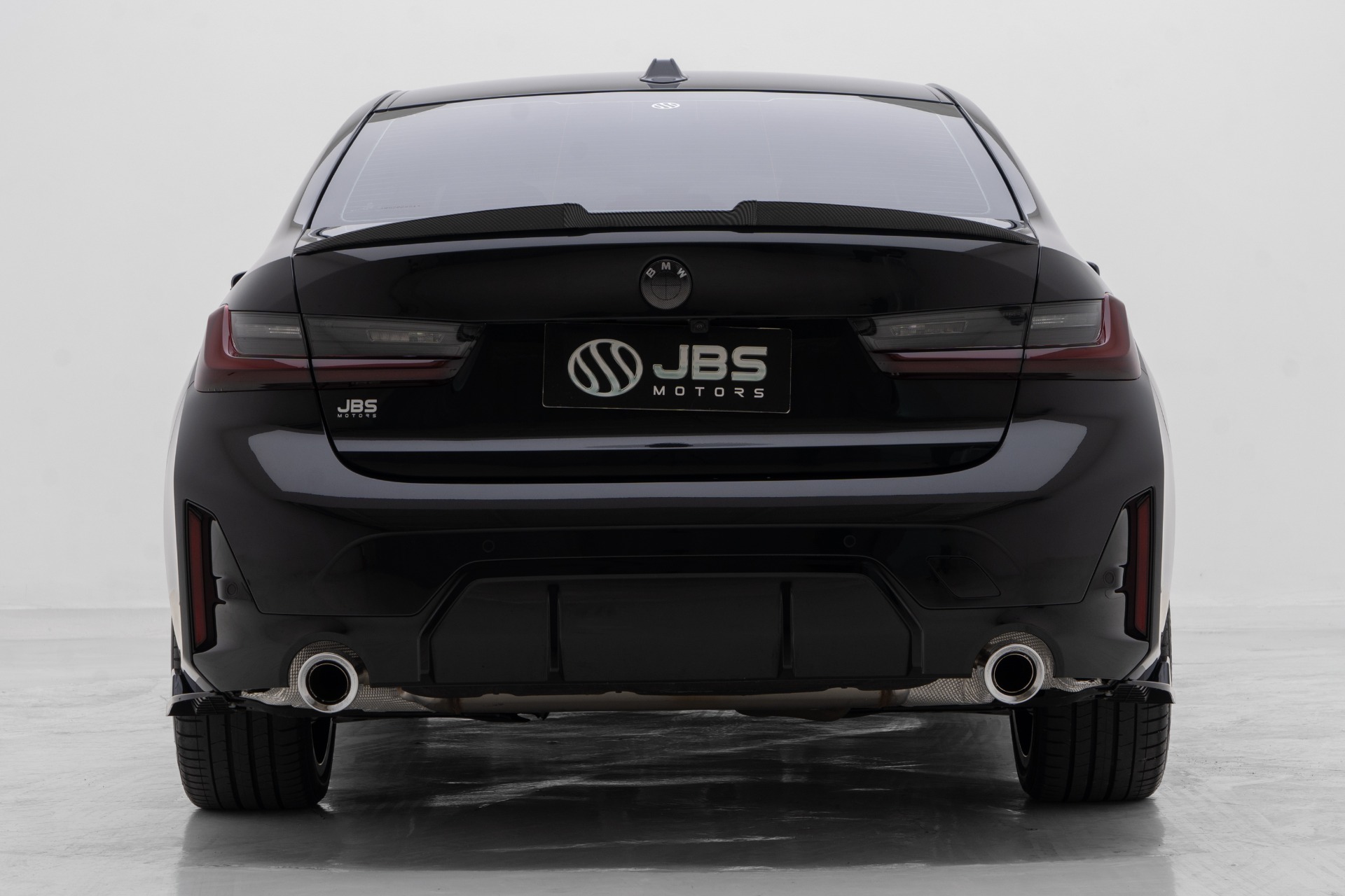 BMW 320i