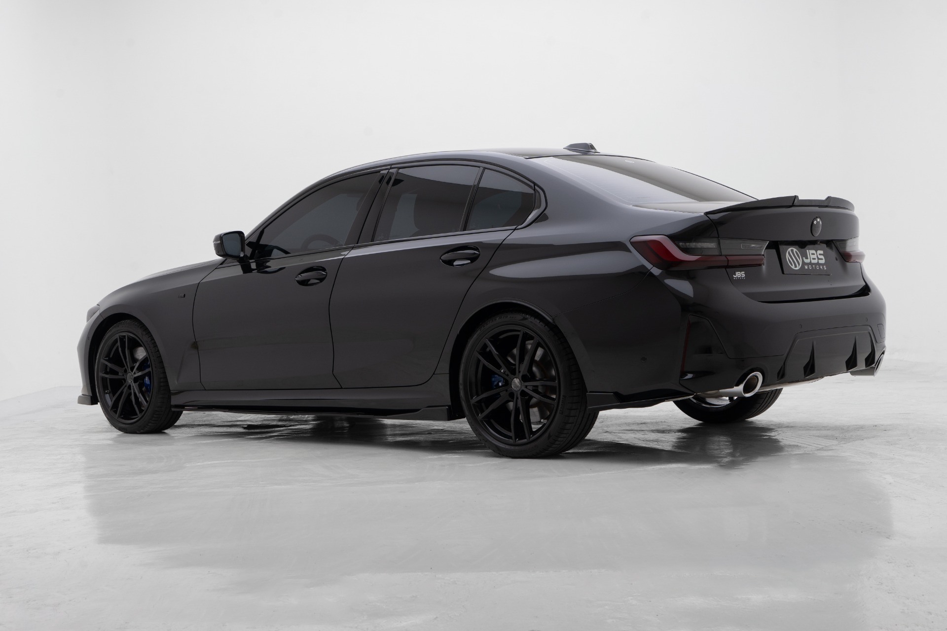 BMW 320i