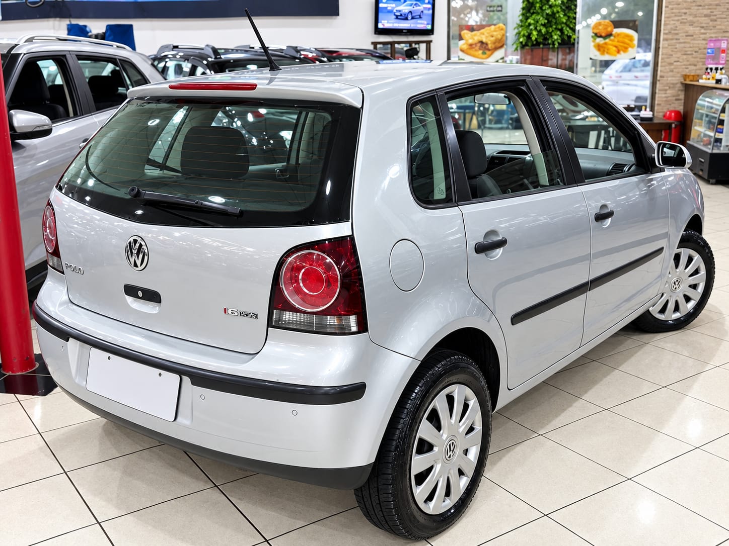 VOLKSWAGEN POLO