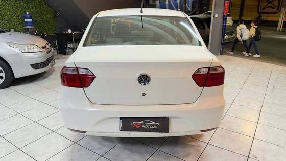 VOLKSWAGEN VOYAGE