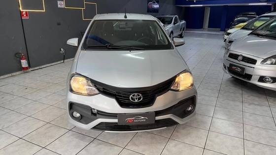 TOYOTA ETIOS