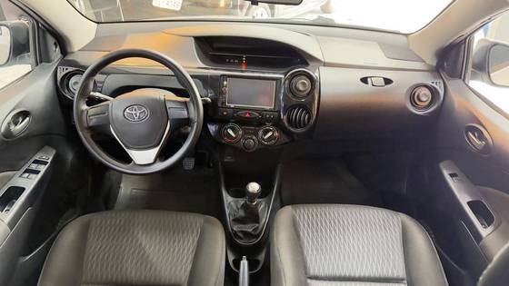 TOYOTA ETIOS