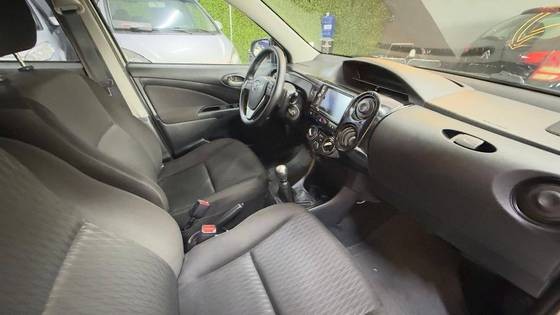 TOYOTA ETIOS