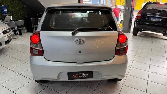 TOYOTA ETIOS