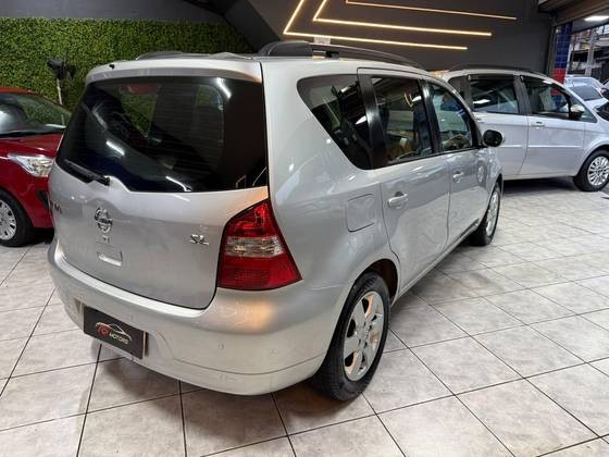 NISSAN LIVINA