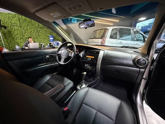 NISSAN LIVINA
