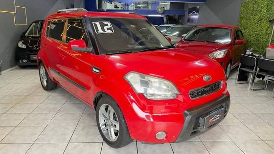 KIA SOUL