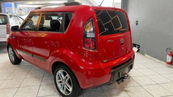 KIA SOUL