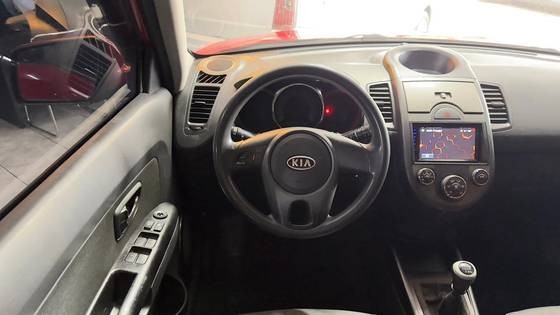 KIA SOUL
